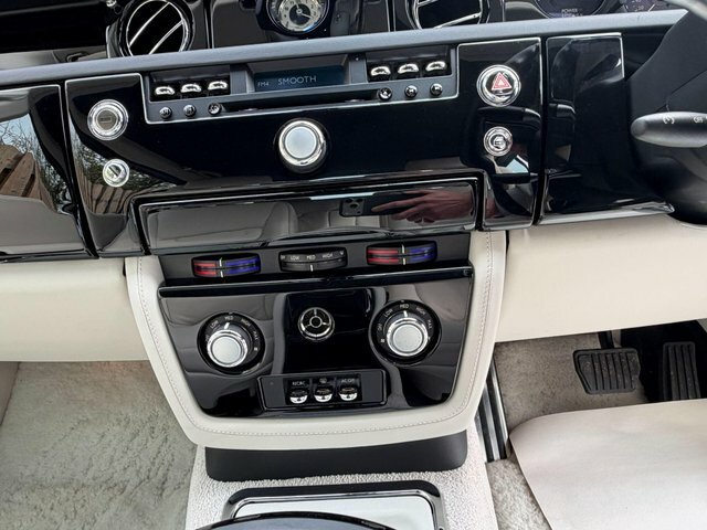 Rolls-Royce Phantom Petrol  #25
