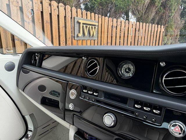 Rolls-Royce Phantom Petrol  #8