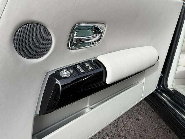 Rolls-Royce Phantom Petrol  #26