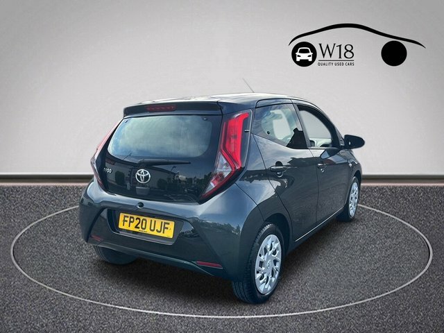 Toyota Aygo Vvt-i X-play Hatchback FP20UJF Grey #3