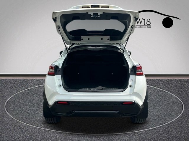 Nissan Juke Dig-t N-connecta Suv LY69ENV White #5