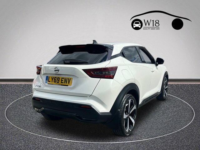 Nissan Juke Dig-t N-connecta Suv LY69ENV White #3