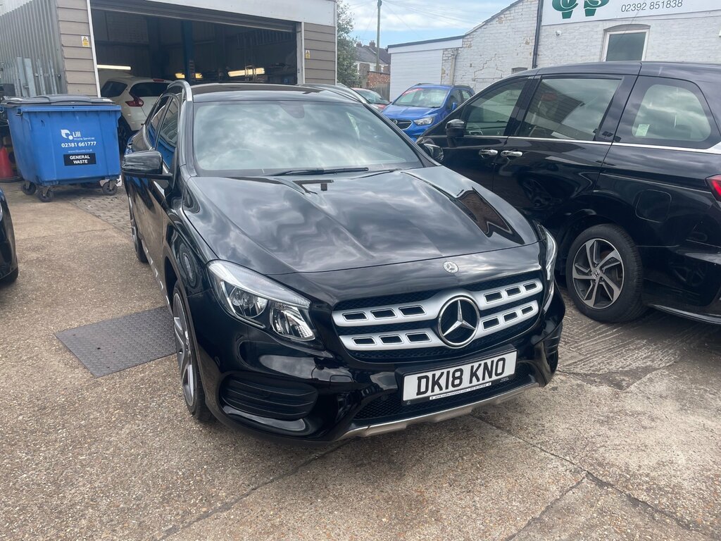 Mercedes-Benz GLA Class 1.6 Gla200 Amg Line Suv 7G-dct Euro 6 DK18KNO Black #3