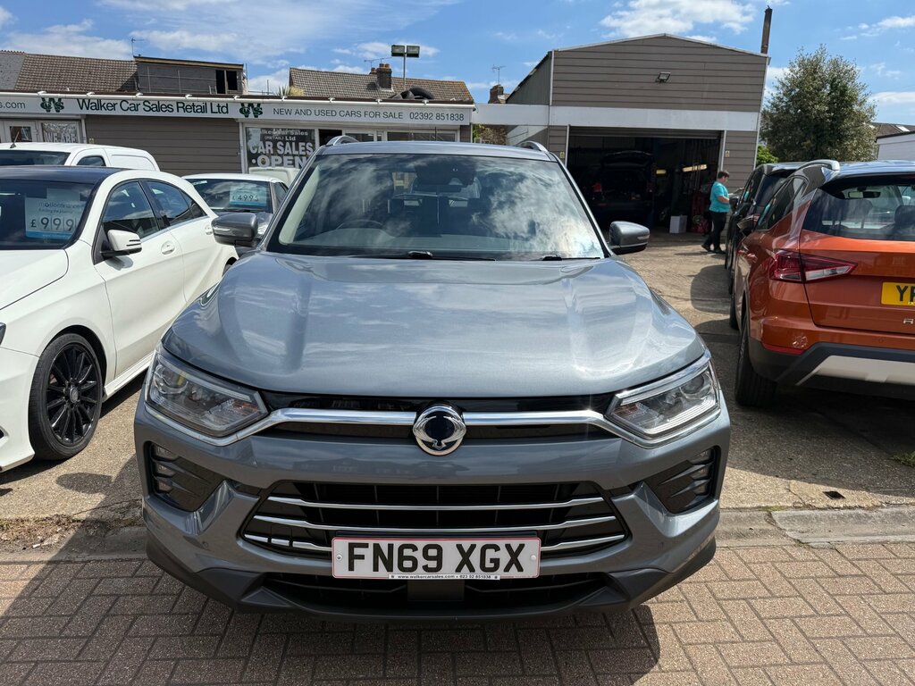 SsangYong Korando 1.6D Pioneer Suv Euro 6 136 Ps FN69XGX Grey #2