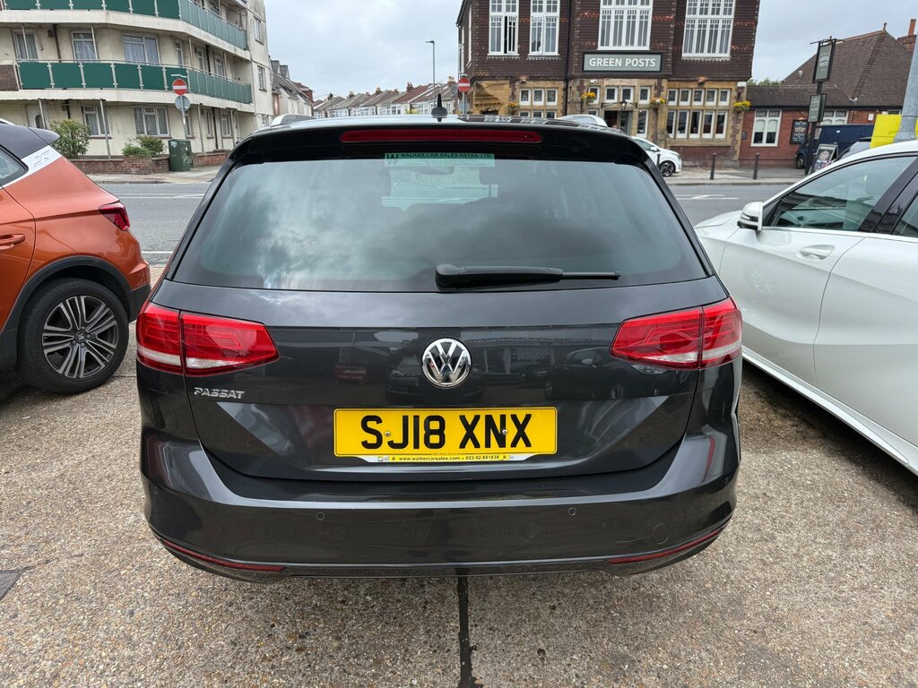 Volkswagen Passat 2.0 Tdi Se Business Estate Dsg Euro 6 SJ18XNX Grey #5