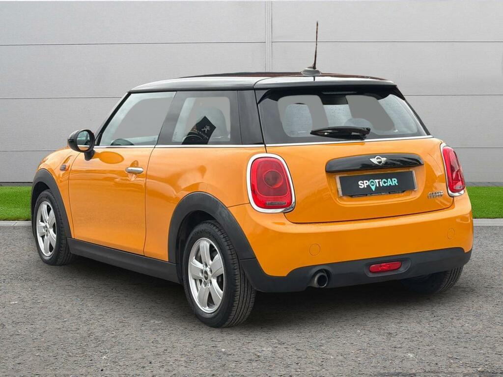Mini Hatch 1.5 Cooper Euro 6 Ss YH66TFJ Orange #6