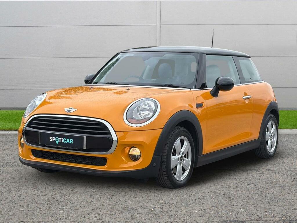Mini Hatch 1.5 Cooper Euro 6 Ss YH66TFJ Orange #2