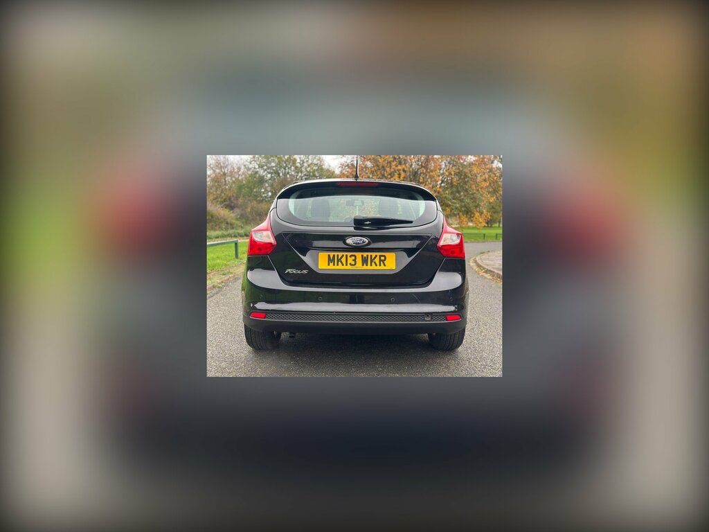 Ford Focus Zetec Black #3