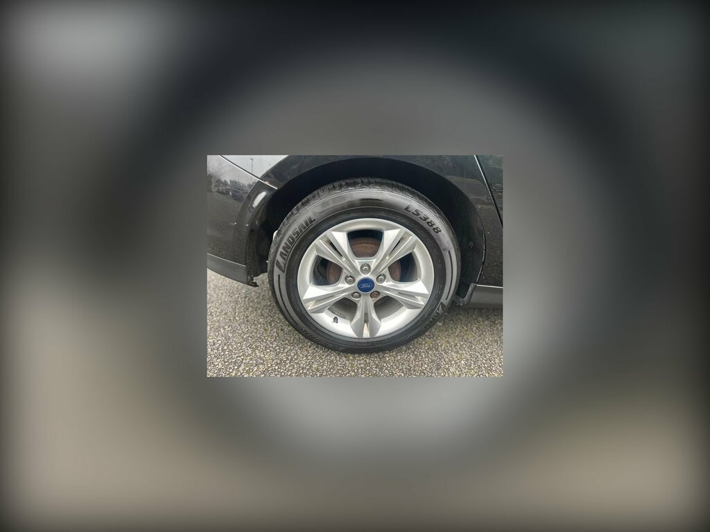 Ford Focus Zetec Black #4
