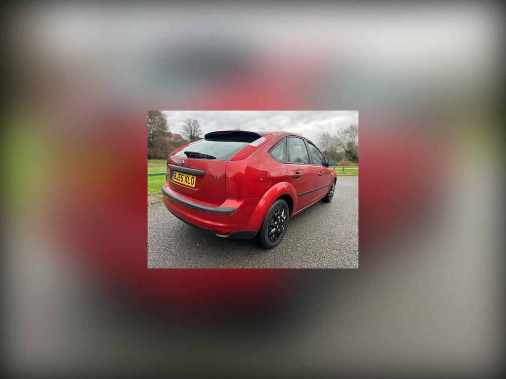 Ford Focus LX 16V Red #5