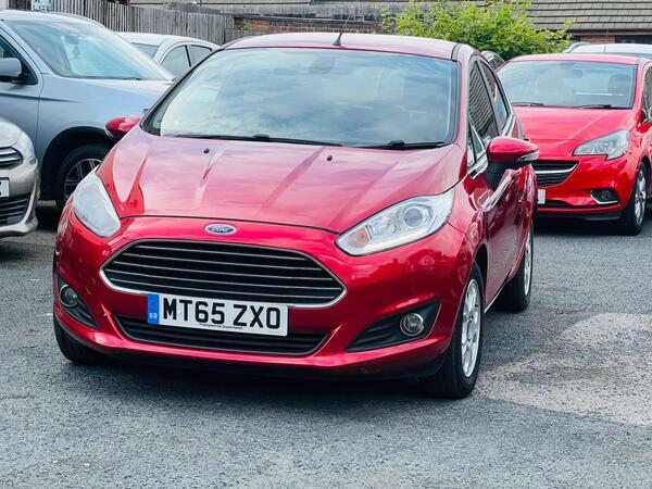 Ford Fiesta 1.5 Tdci Econetic Titanium Euro 6 Ss Red