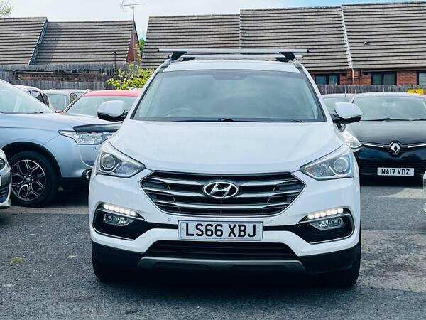 Hyundai Santa Fe 2.2 Crdi Blue Drive Premium 4Wd Euro 6 Ss LS66XBJ White #5