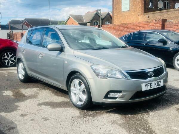 Kia Ceed 1.6 2 Euro 5 Silver #3