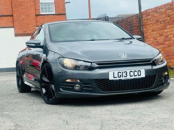 Volkswagen Scirocco 2.0 Tdi Bluemotion Tech R-line Dsg Euro 5 Ss Grey #4