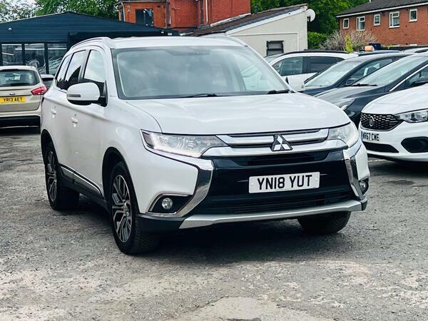 Mitsubishi Outlander 2.2 Di-d 3 4Wd Euro 6 YN18YUT White #6