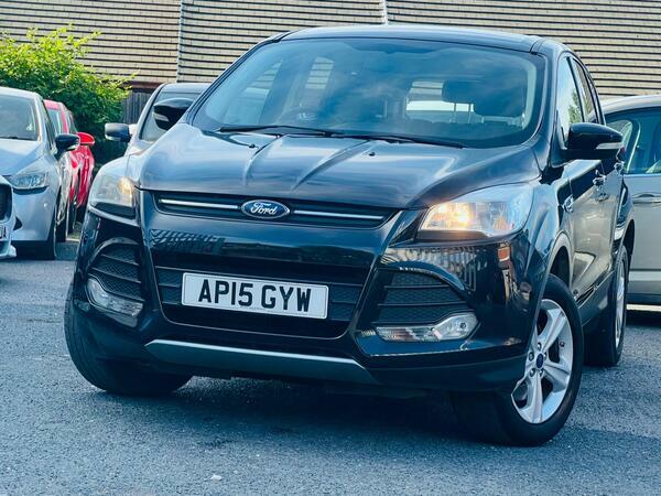 Ford Kuga 2.0 Tdci Zetec Powershift Awd Euro 6 Ss AP15GYW Black #4