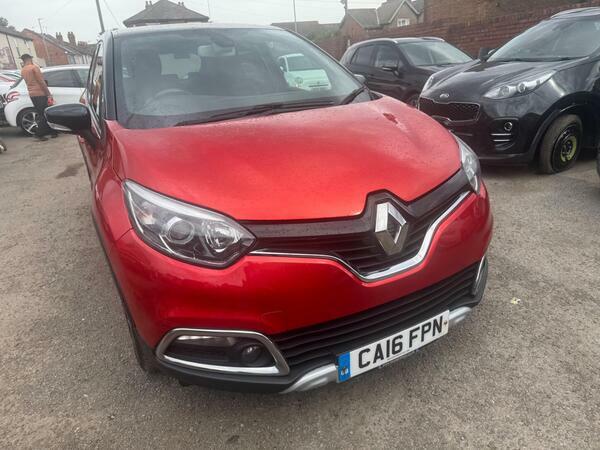 Renault Captur 1.2 Tce Energy Signature Nav Euro 6 Ss CA16FPN Red #3