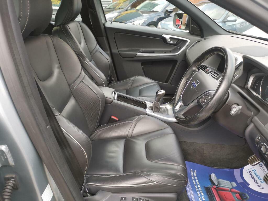 Volvo XC60 2.0 D4 R-design Lux Nav Suv AU64FCA #2