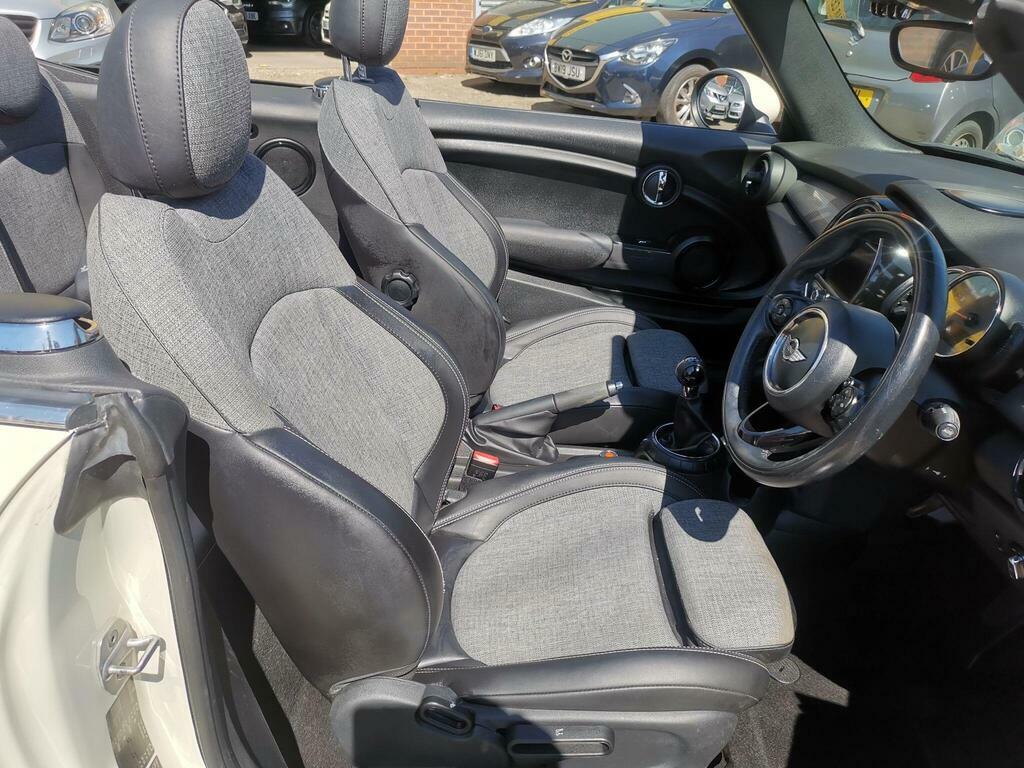 Mini Convertible 1.5 Cooper Euro 6 S S FN17AUA White #3