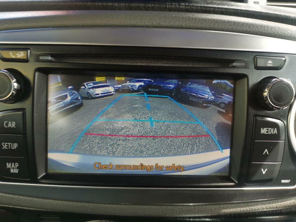 Toyota Yaris 1.33 Dual Vvt-i Tr Multidrive S Euro 5 CY61FUT Silver #6