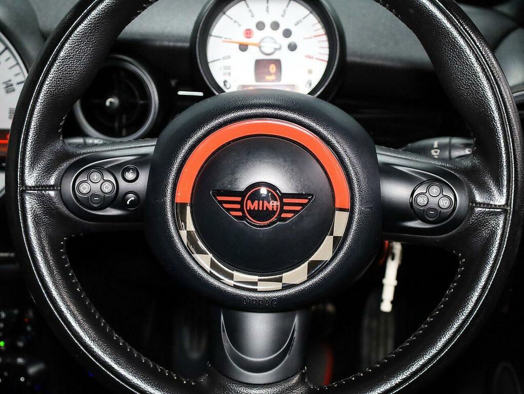 Mini Coupe Cooper Red