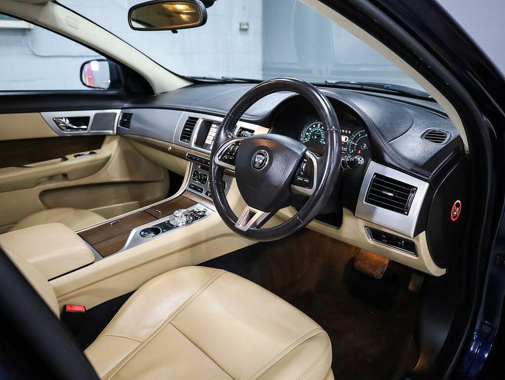 Jaguar XF Luxury Saloon LV64LVF Blue #3