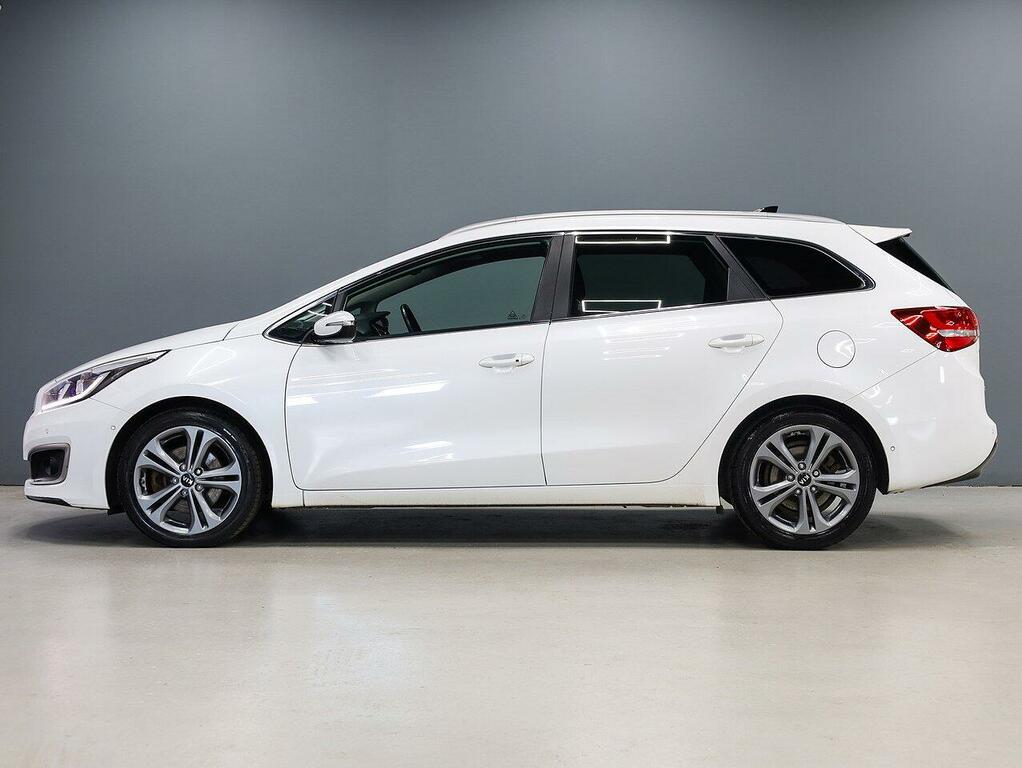 Kia Ceed Estate YH67WHB White #6