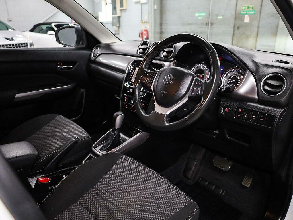 Suzuki Vitara Boosterjet Mhev Sz-t Suv AP21FPT White #3