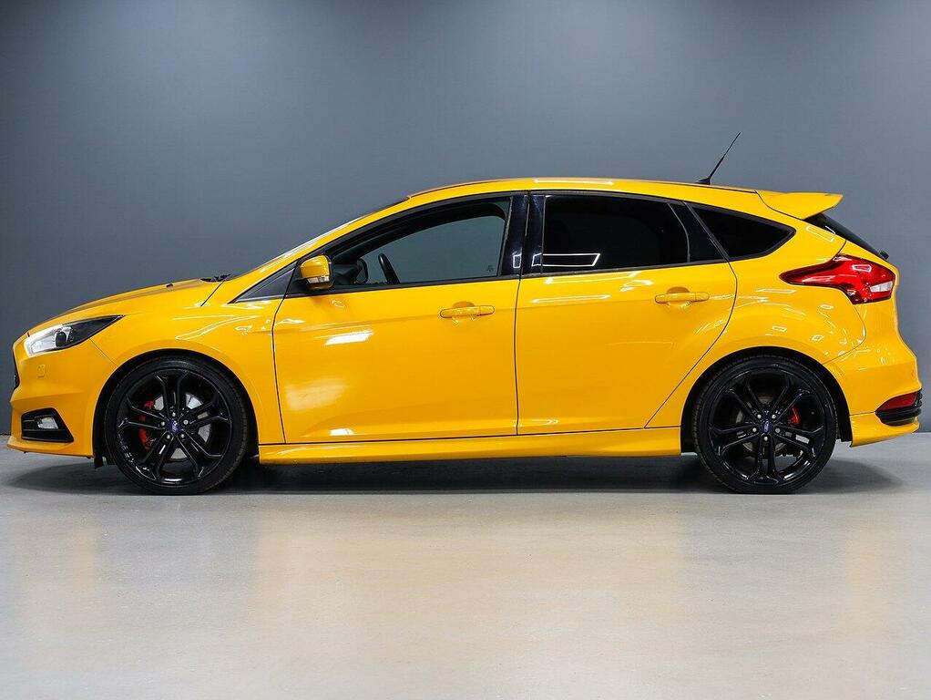 Ford Focus Ecoboost St-3 Hatchback CN16HKF Yellow #5
