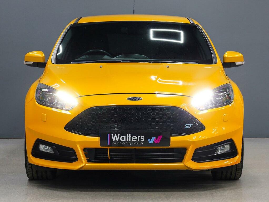 Ford Focus Ecoboost St-3 Hatchback Yellow