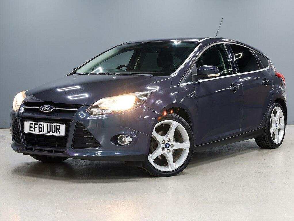Ford Focus Titanium Hatchback EF61UUR Grey #5