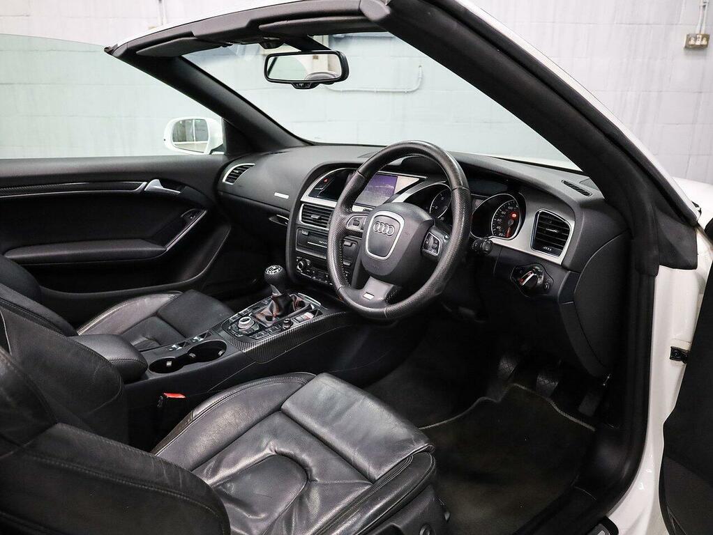Audi A5 Convertible KR60EPP White #3