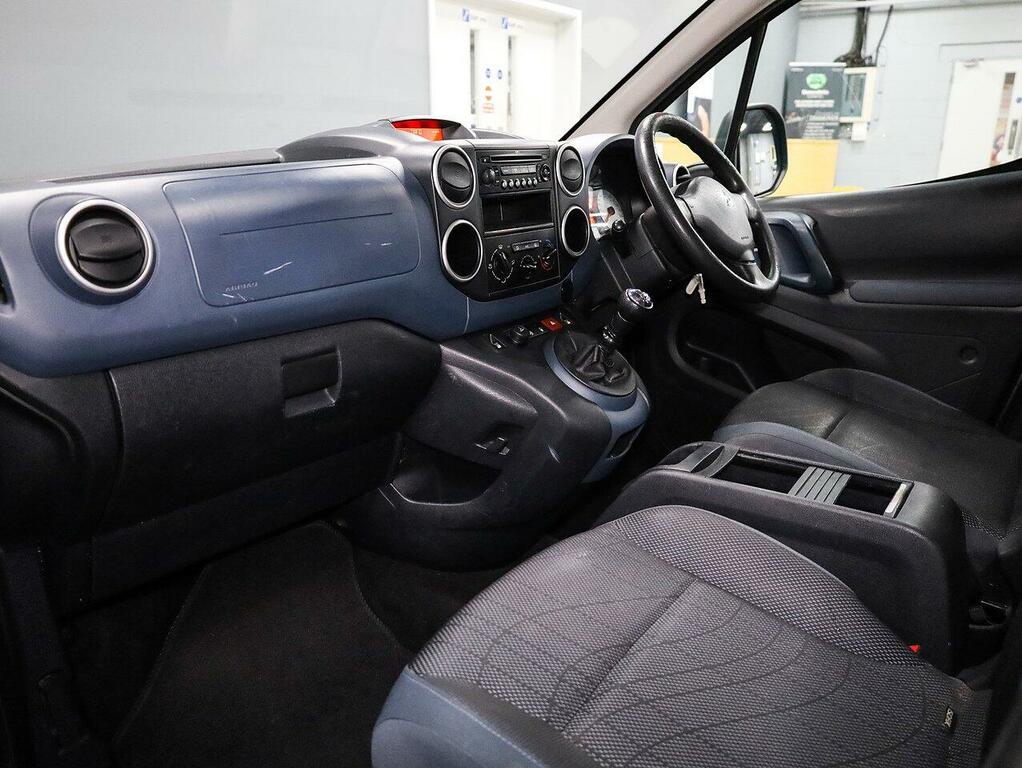Peugeot Partner Tepee Tepee 1.6 Red #11
