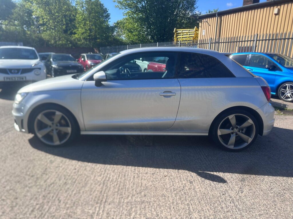 Audi A1 2.0 Tdi Black Edition Euro 5 Ss KS62NDX Silver #4
