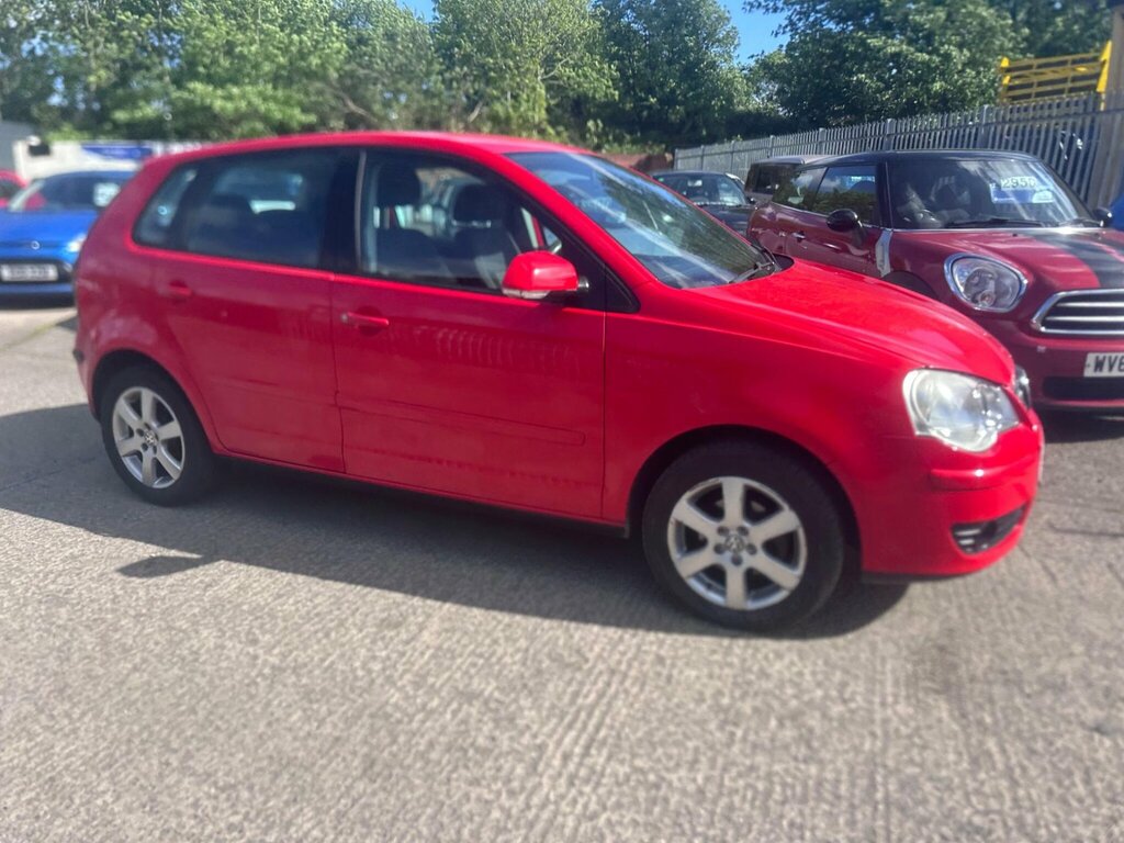 Volkswagen Polo 1.4 Tdi Match Red #2