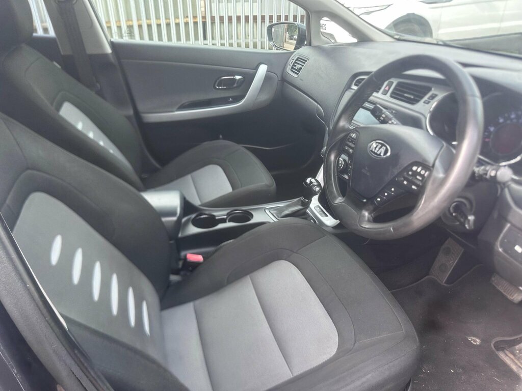 Kia Ceed 1.6 Crdi 2 Sportswagon Euro 5 Silver #4
