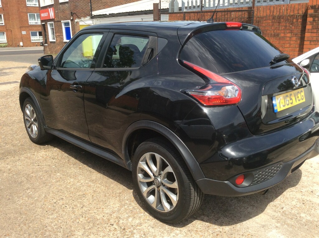 Nissan Juke 1.2 Dig-t Tekna 2015 YJ65VCG Black #3