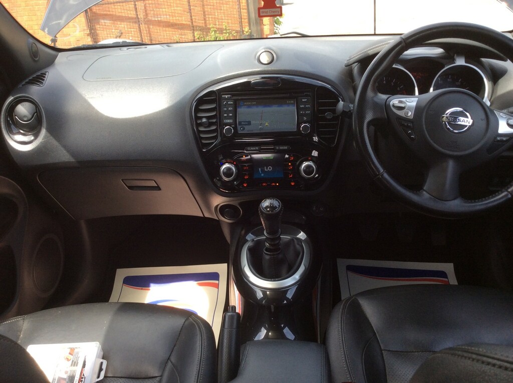 Nissan Juke 1.2 Dig-t Tekna 2015 YJ65VCG Black #6