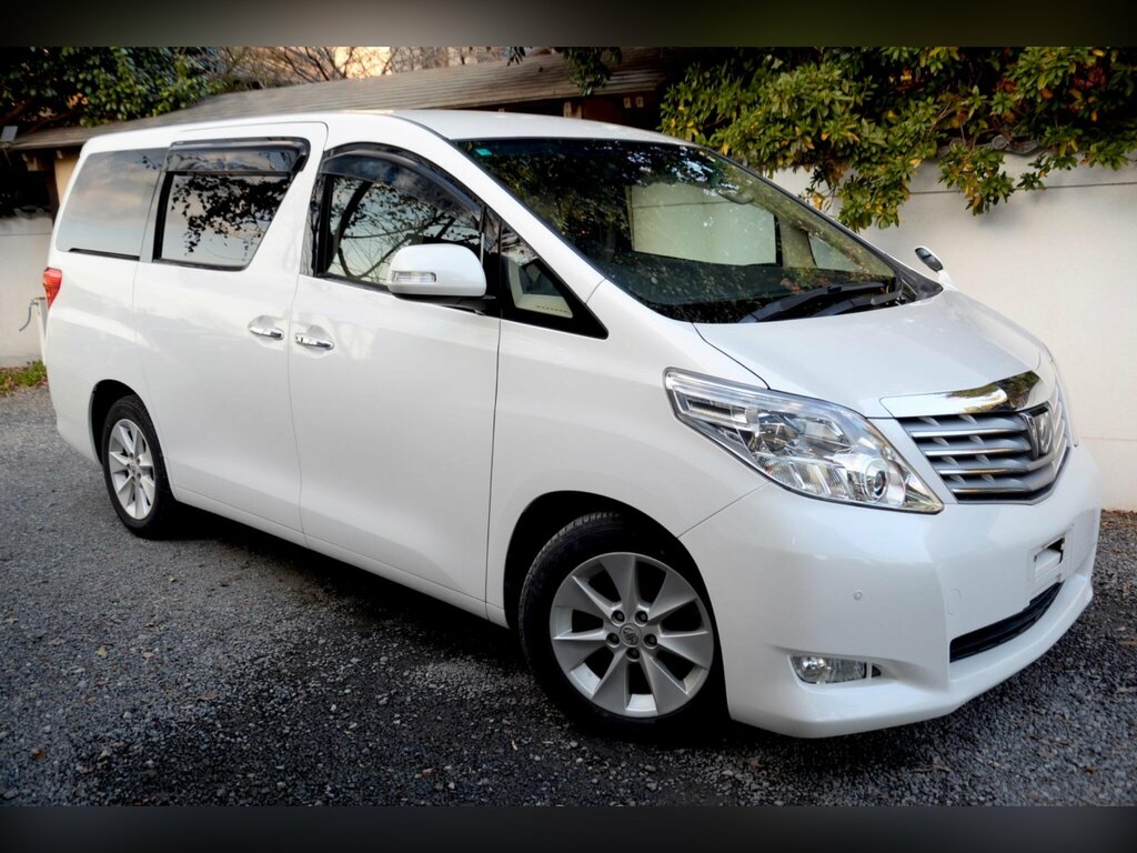 Toyota Alphard Hatchback V-spec 200808 White #4