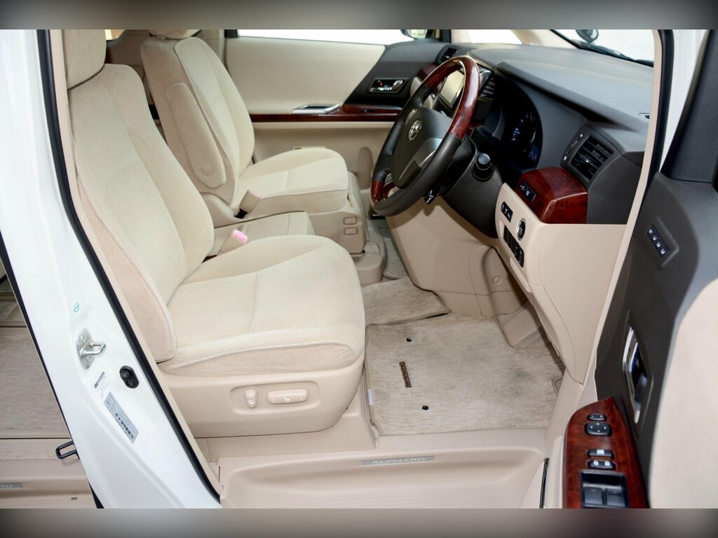 Toyota Alphard Hatchback V-spec 200808 White #19