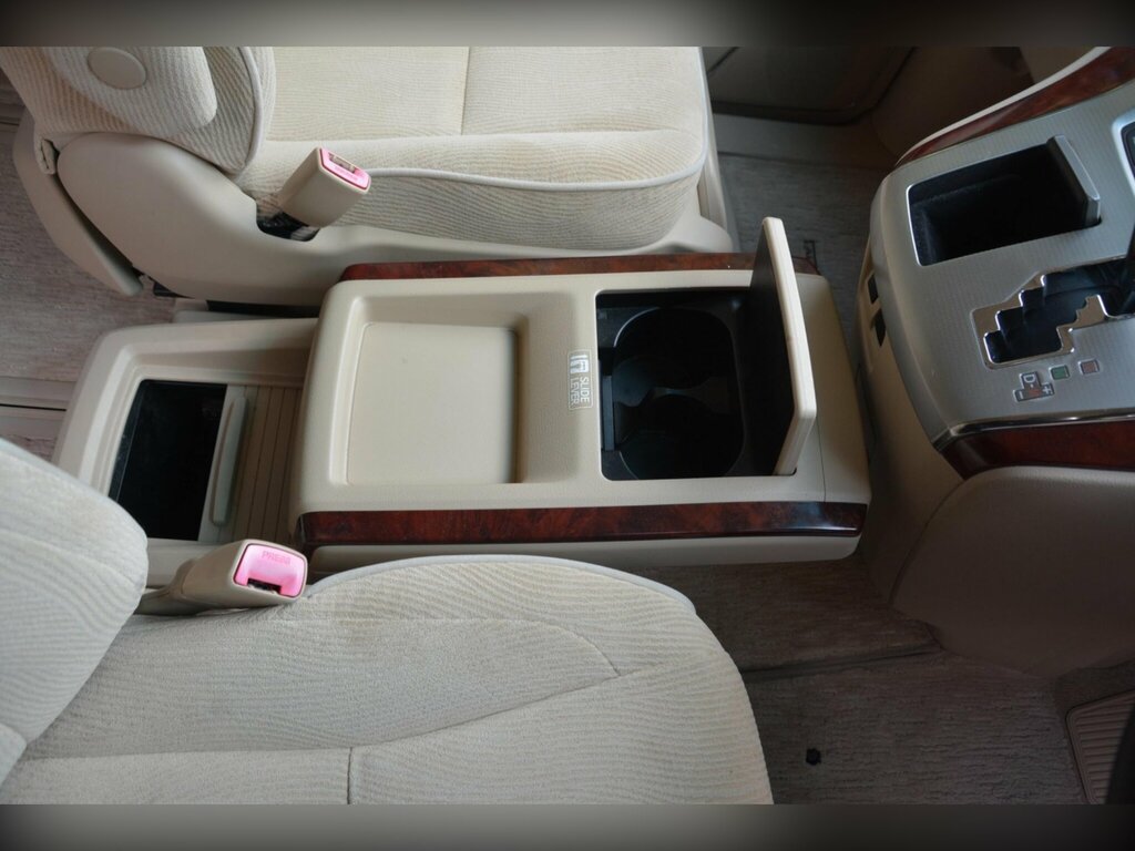 Toyota Alphard Hatchback V-spec 200808 White #46