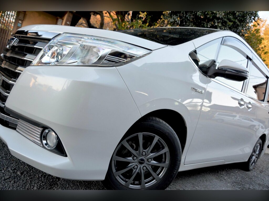 Toyota Noah  Black #12