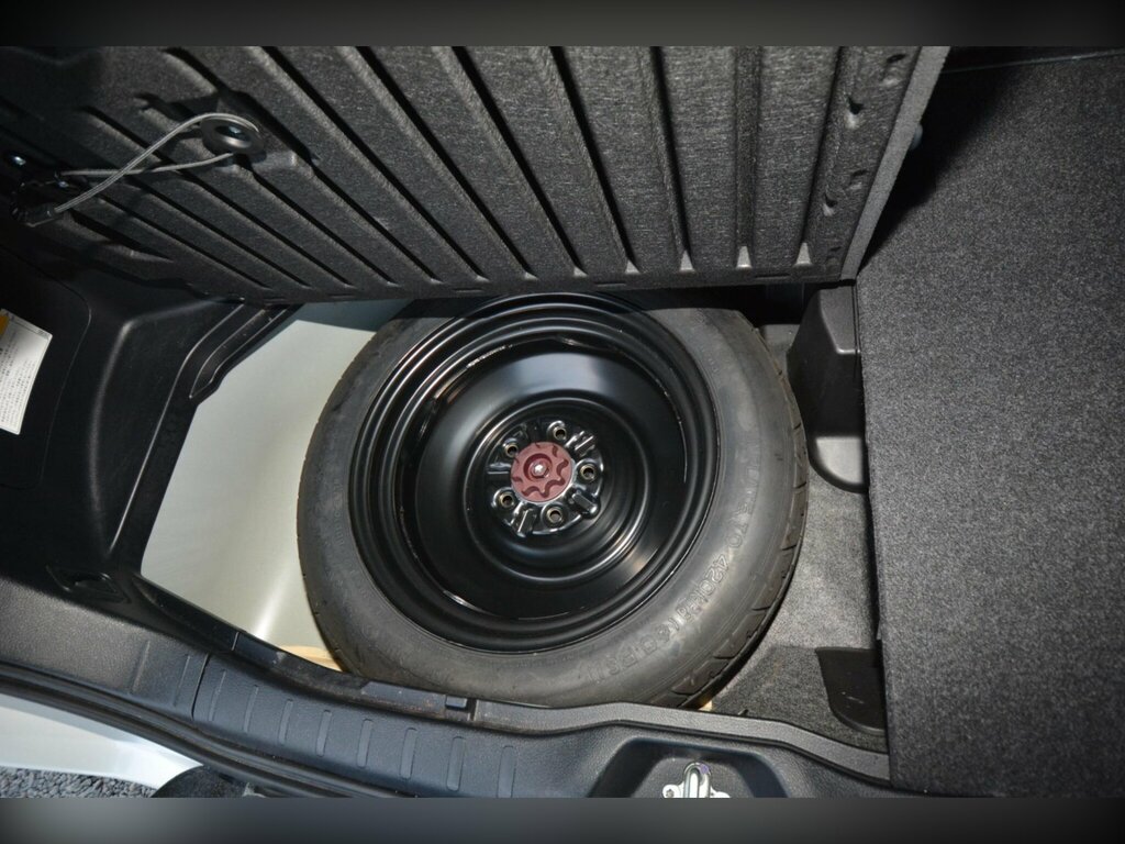 Toyota Noah  Black #43