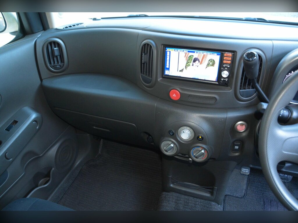 Nissan Cube Kodawari Ltd Edition Model 1.5I On Hold Green #38