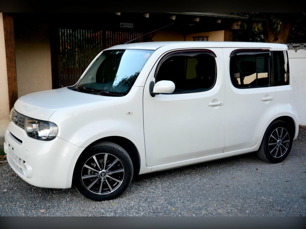 Nissan Cube Kodawari Ltd Edition Model 1.5I On Hold Green #9