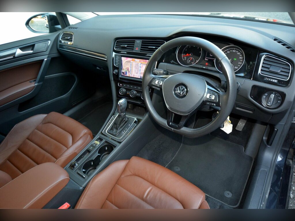 Volkswagen Golf 1.4 Hi Line Blue Motion Techno - Leather Black #2