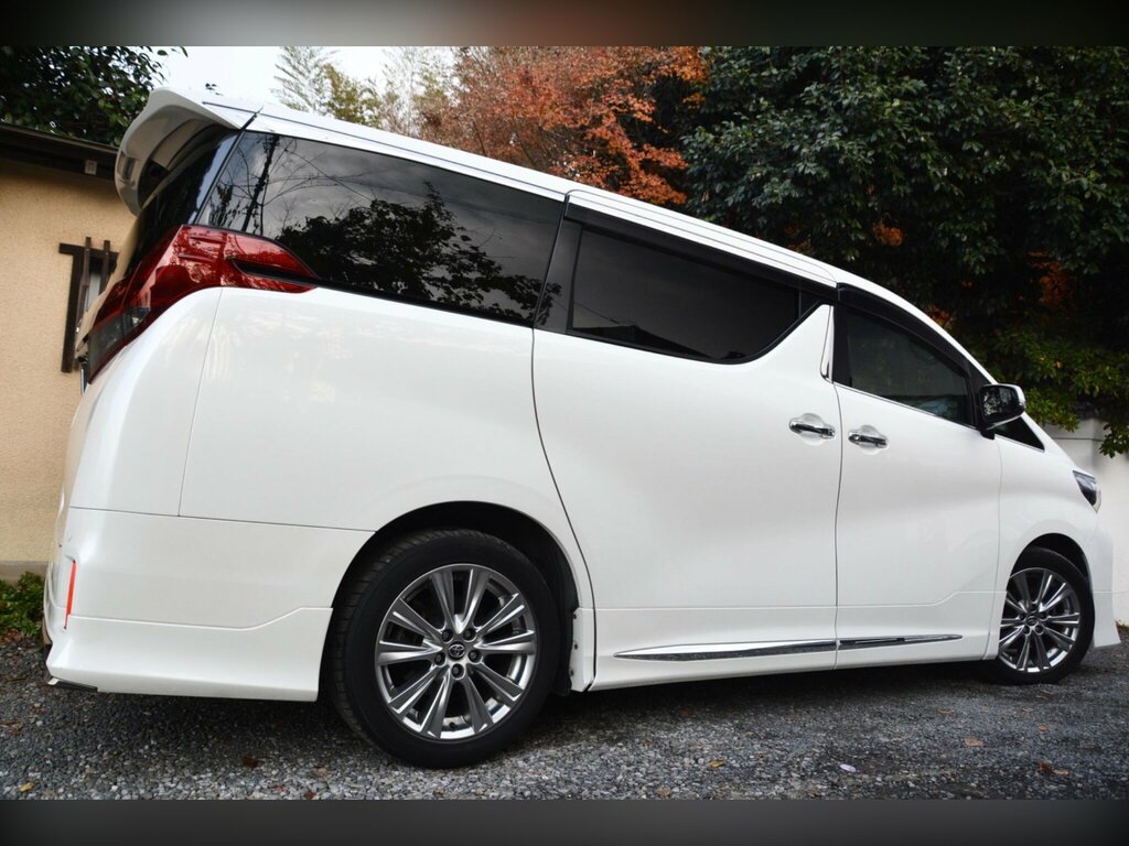 Toyota Alphard Mpv White #11