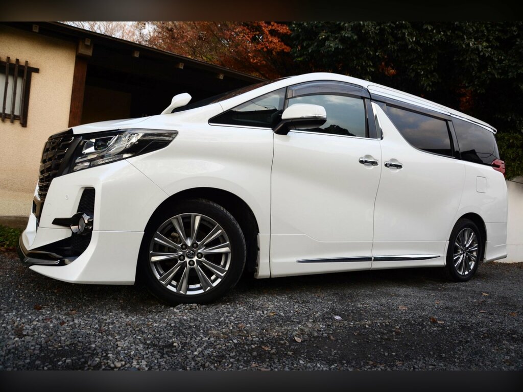 Toyota Alphard Mpv White #14