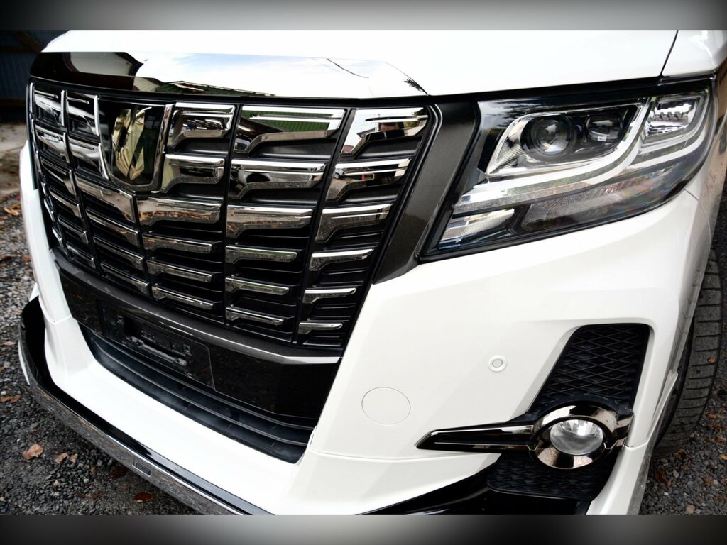 Toyota Alphard Mpv White #21