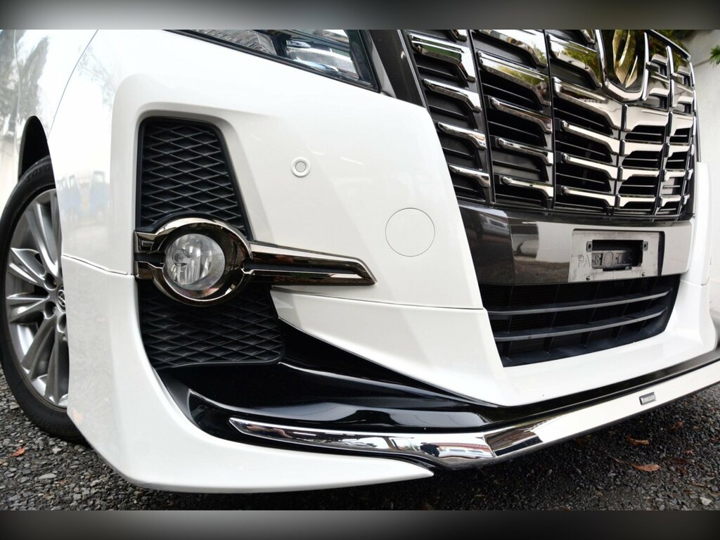 Toyota Alphard Mpv White #20